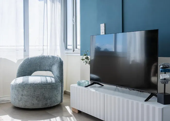 Tyris - 1 Bedroom & Balcony In * Ларнака