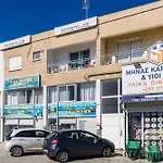 Tyris - 1 Bedroom & Balcony In Lejlighed *