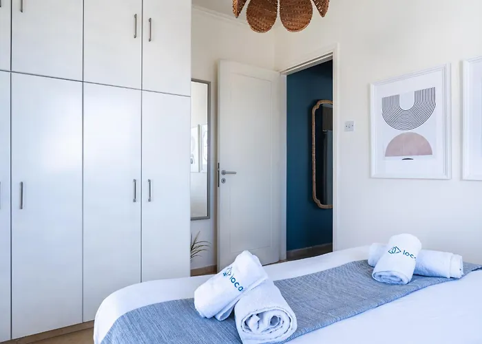 Tyris - 1 Bedroom & Balcony In Apartment