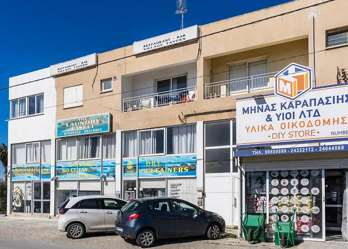 Tyris - 1 Bedroom & Balcony In Apartment *