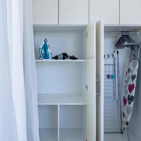Tyris - 1 Bedroom & Balcony In לרנקה